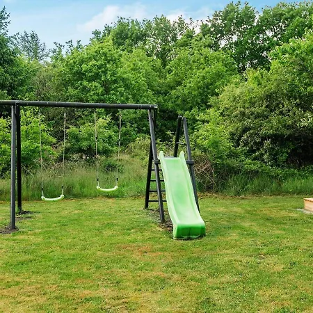度假居 6 Person Holiday In *